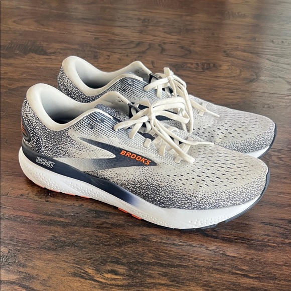 Brooks Other - BROOKS Men’s Ghost 16 running shoes size 12 like new